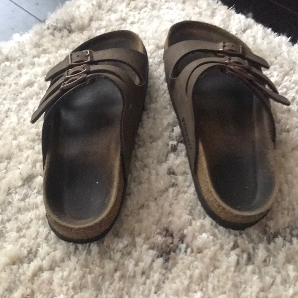 Triple Strap Brown Birkenstock - Picture 2 of 4